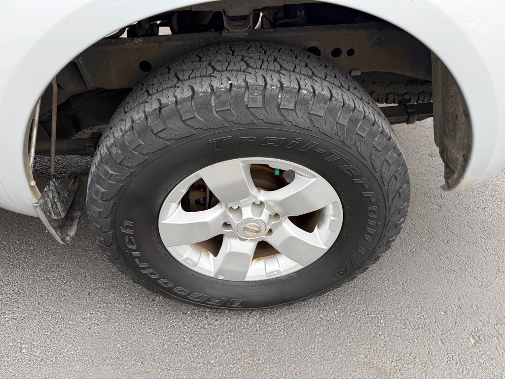 2013 Nissan Frontier Image 8