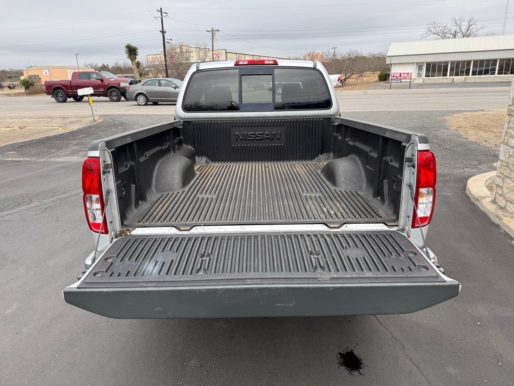 2013 Nissan Frontier Image 9