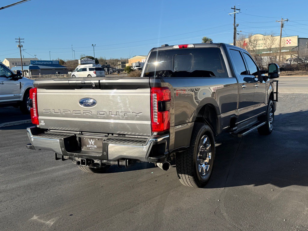 2023 Ford F-350 Image 5
