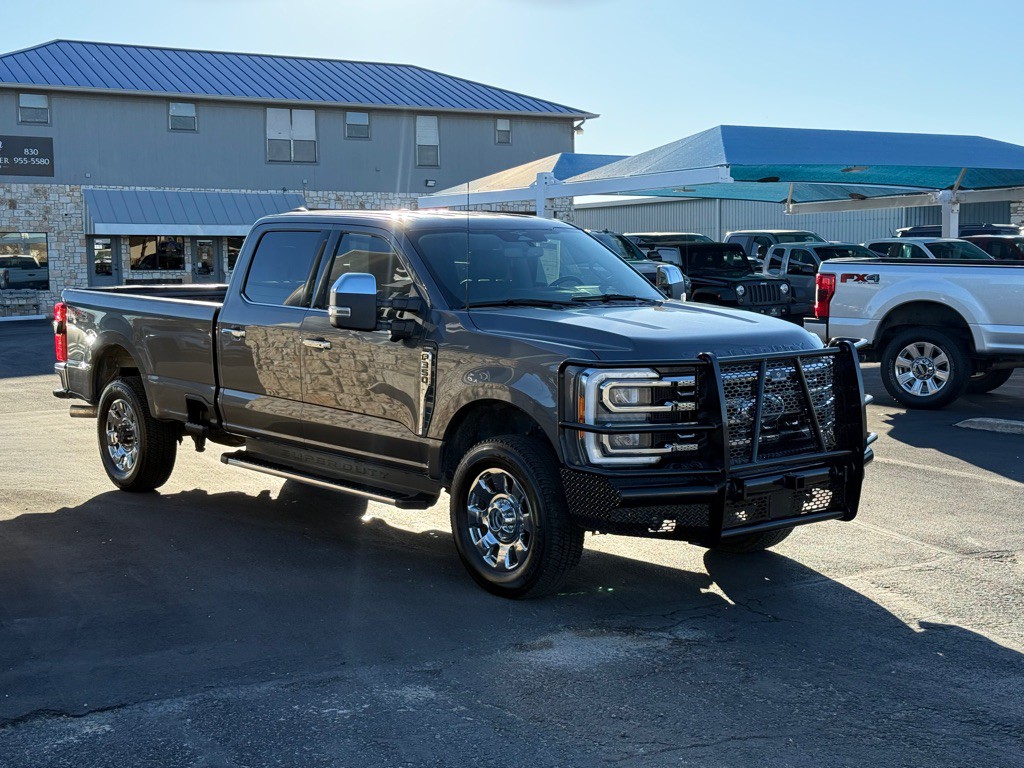 2023 Ford F-350 Image 6