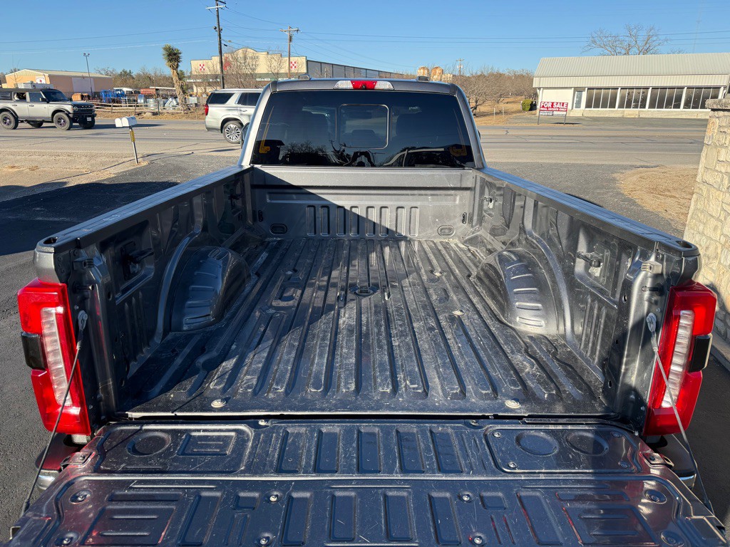 2023 Ford F-350 Image 9