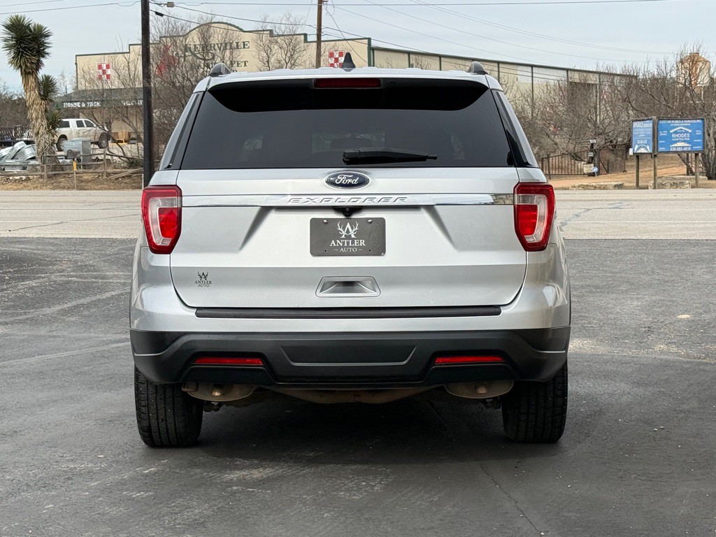 2018 Ford Explorer Image 4