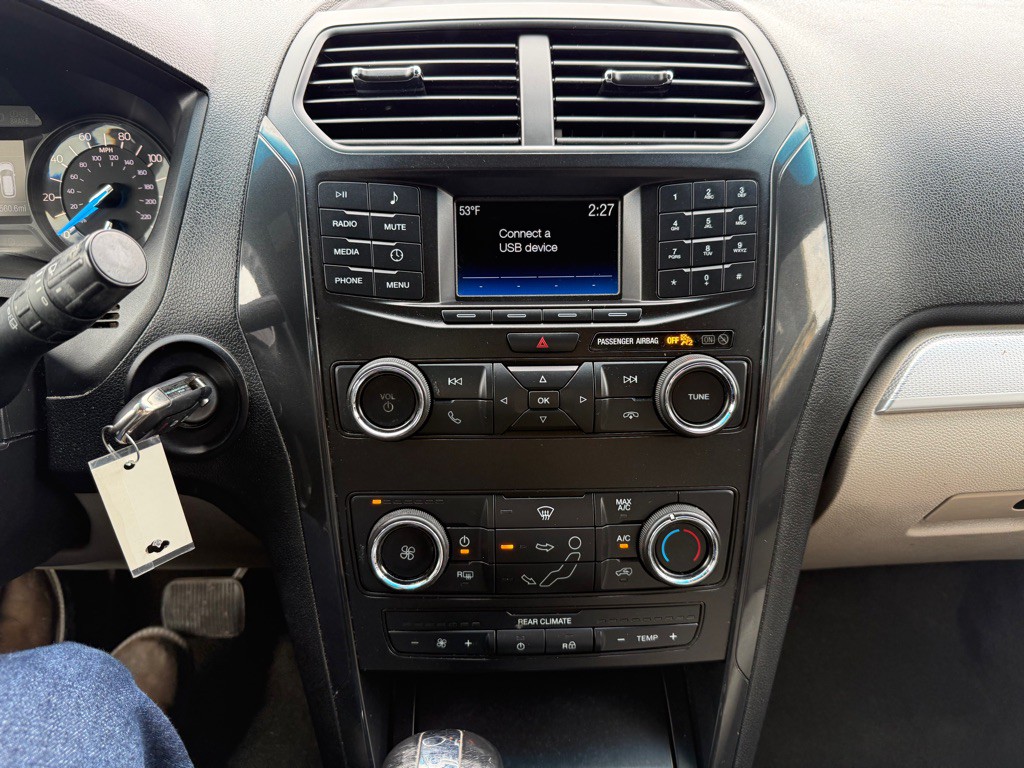 2018 Ford Explorer Image 12