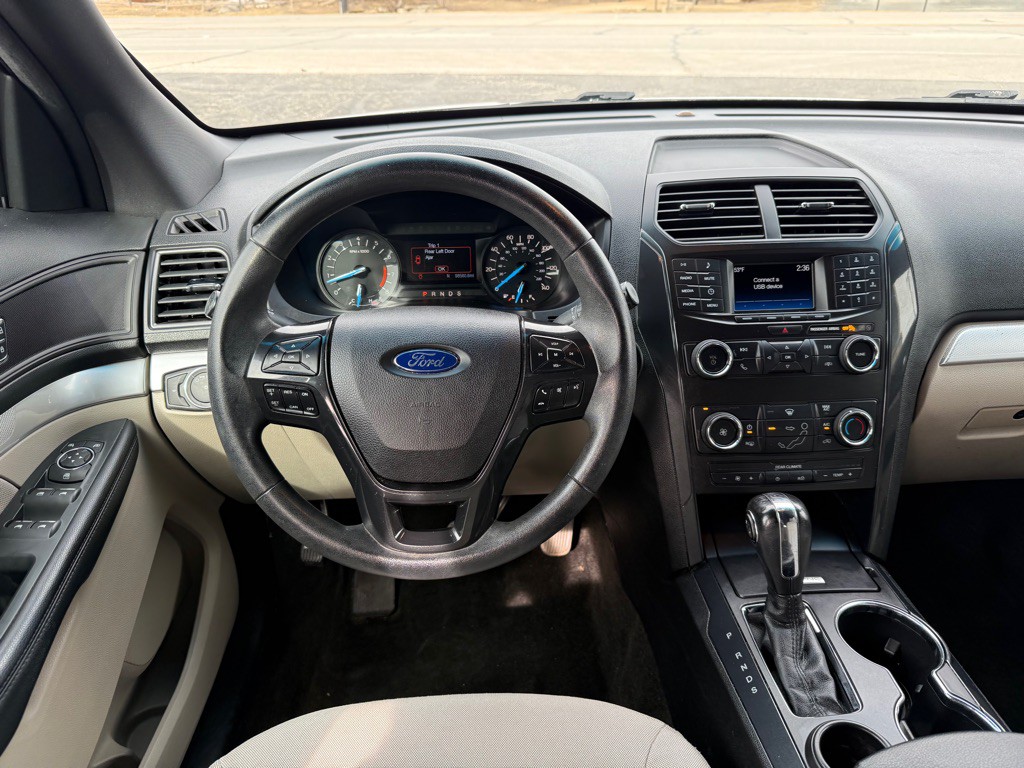 2018 Ford Explorer Image 16