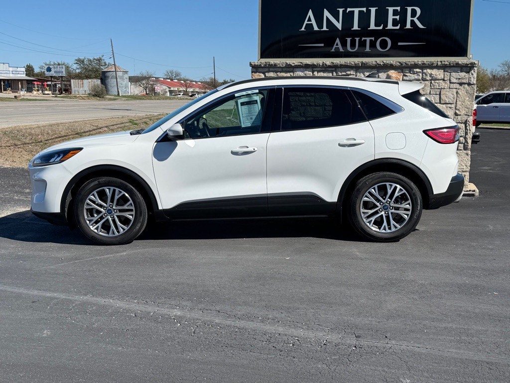 2022 Ford Escape Image 2