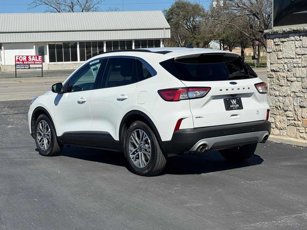 2022 Ford Escape Image 3