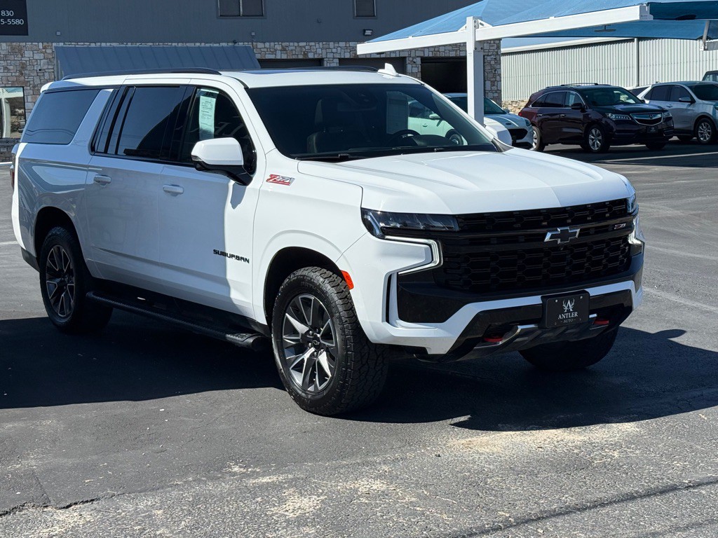 2023 Chevrolet Suburban Image 6