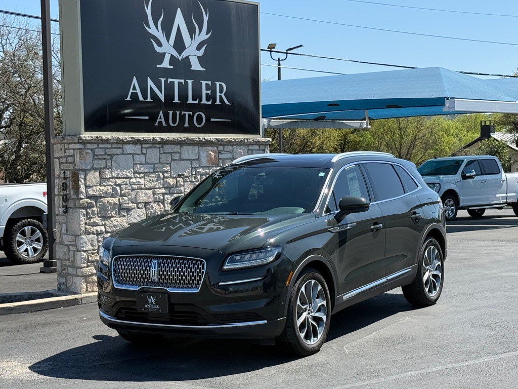 2022 Lincoln Nautilus Image 1