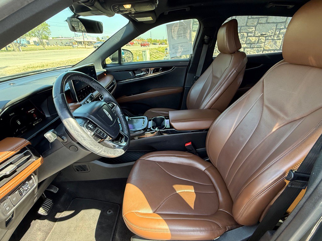 2022 Lincoln Nautilus Image 10