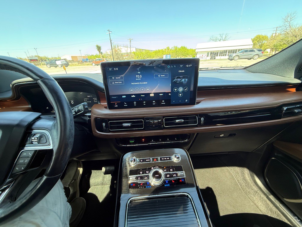 2022 Lincoln Nautilus Image 14