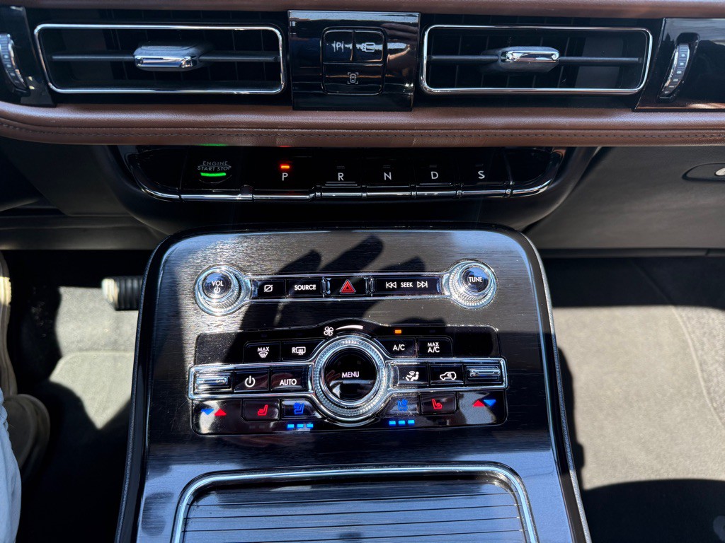2022 Lincoln Nautilus Image 15