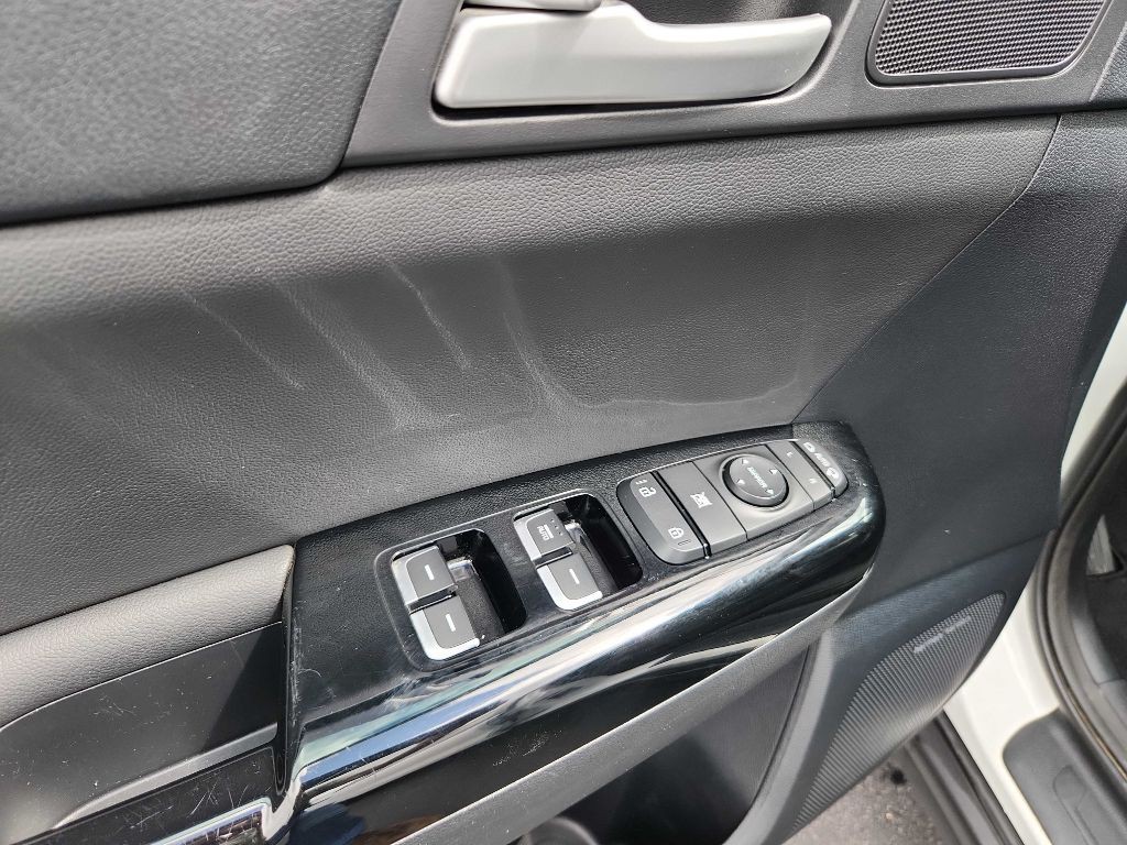 2022 Kia Sportage Image 17