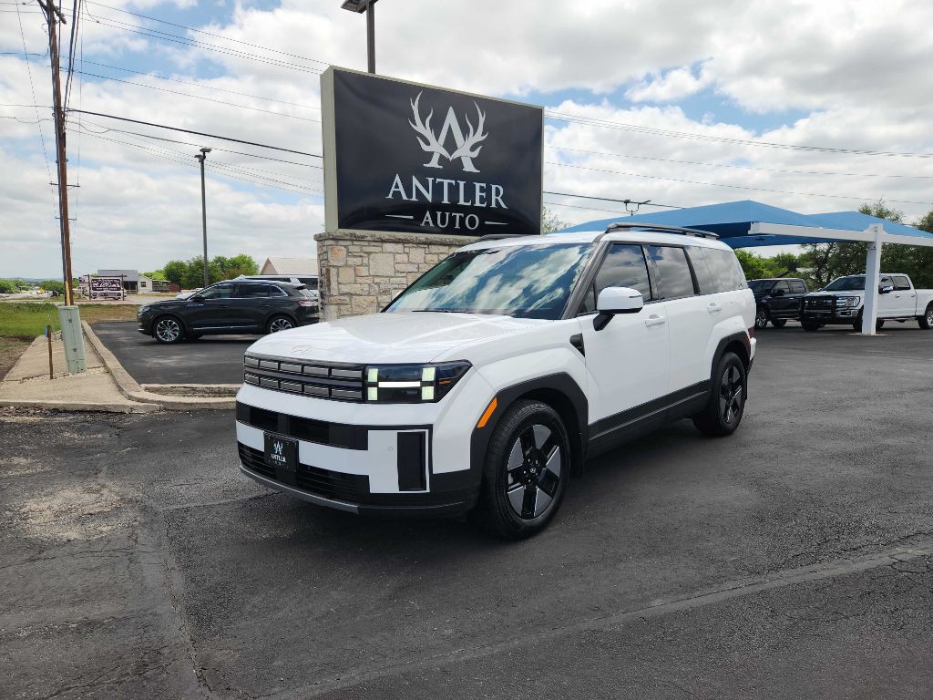 2025 Hyundai Santa Fe Image 1