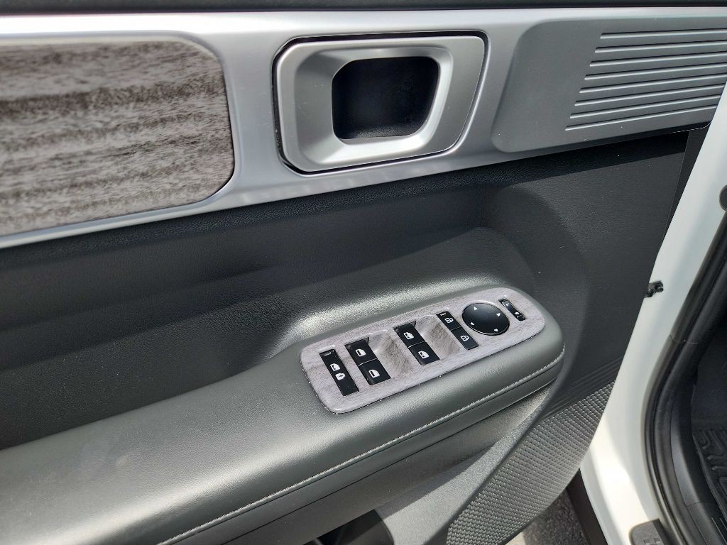 2025 Hyundai Santa Fe Image 18