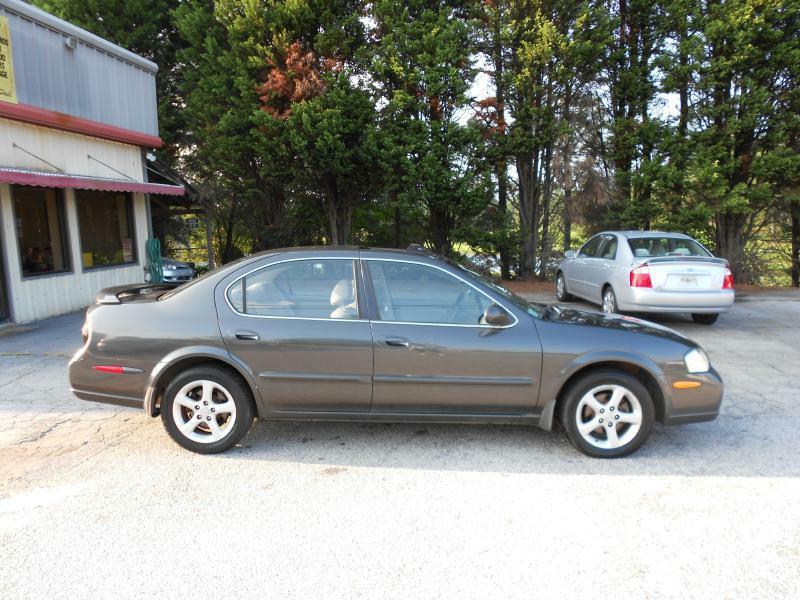 2000 Nissan Maxima Image 3