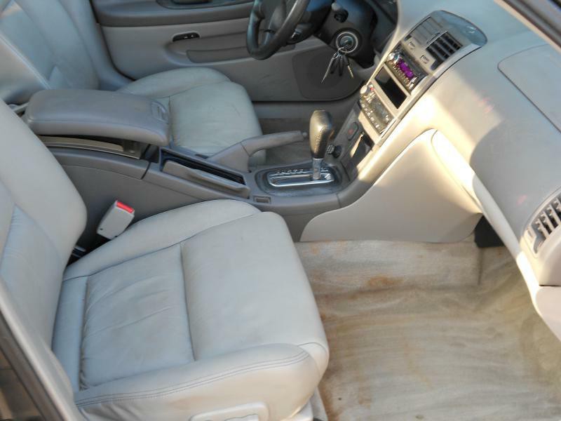 2000 Nissan Maxima Image 6