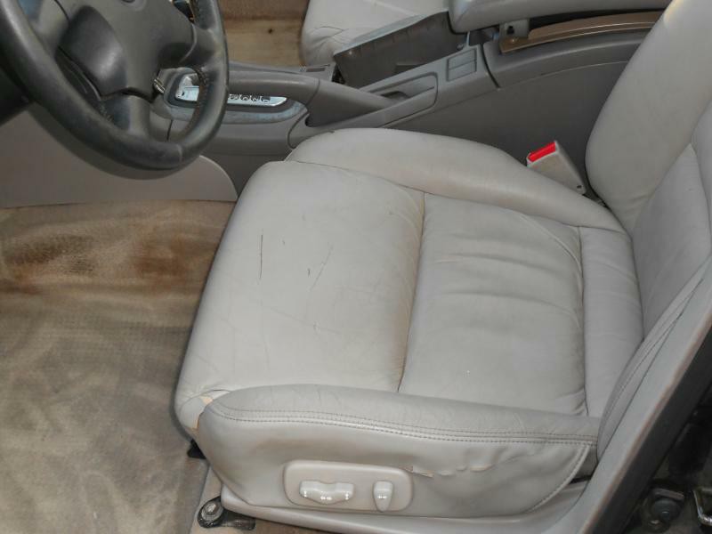 2000 Nissan Maxima Image 7