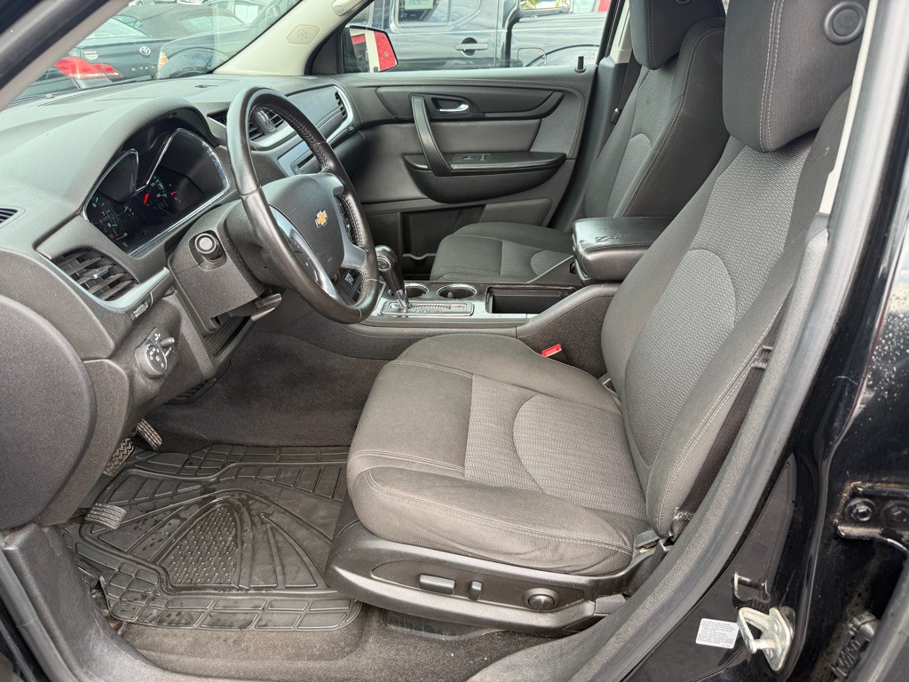 2017 Chevrolet Traverse Image 8
