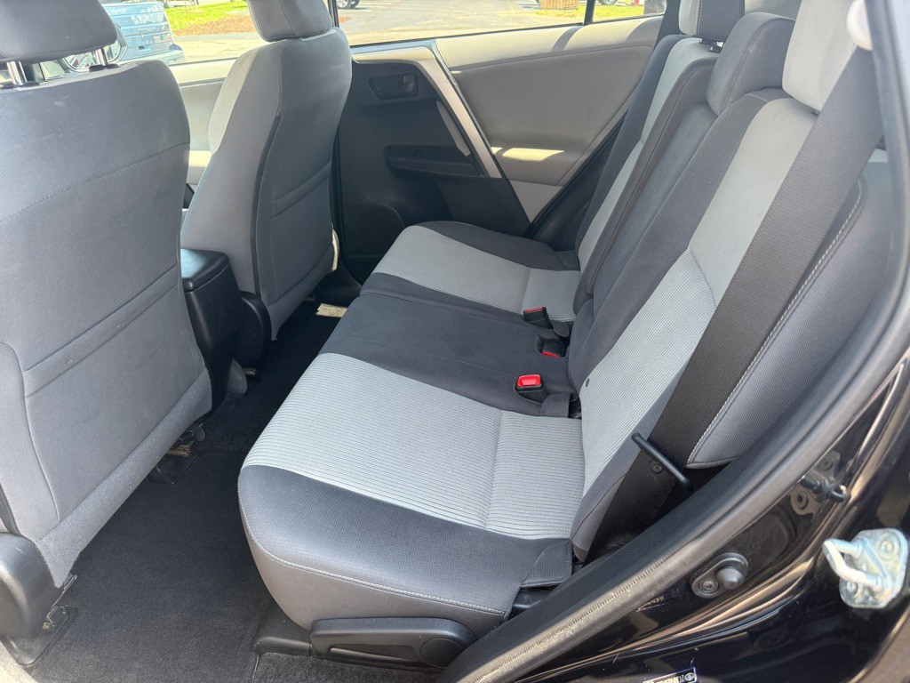 2013 Toyota Rav4 Image 9