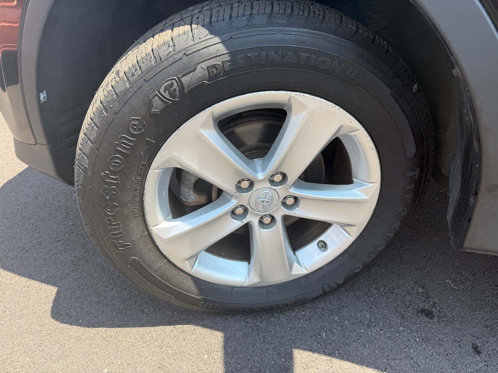 2013 Toyota Rav4 Image 21