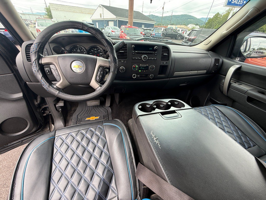 2010 Chevrolet Silverado 1500 Image 11