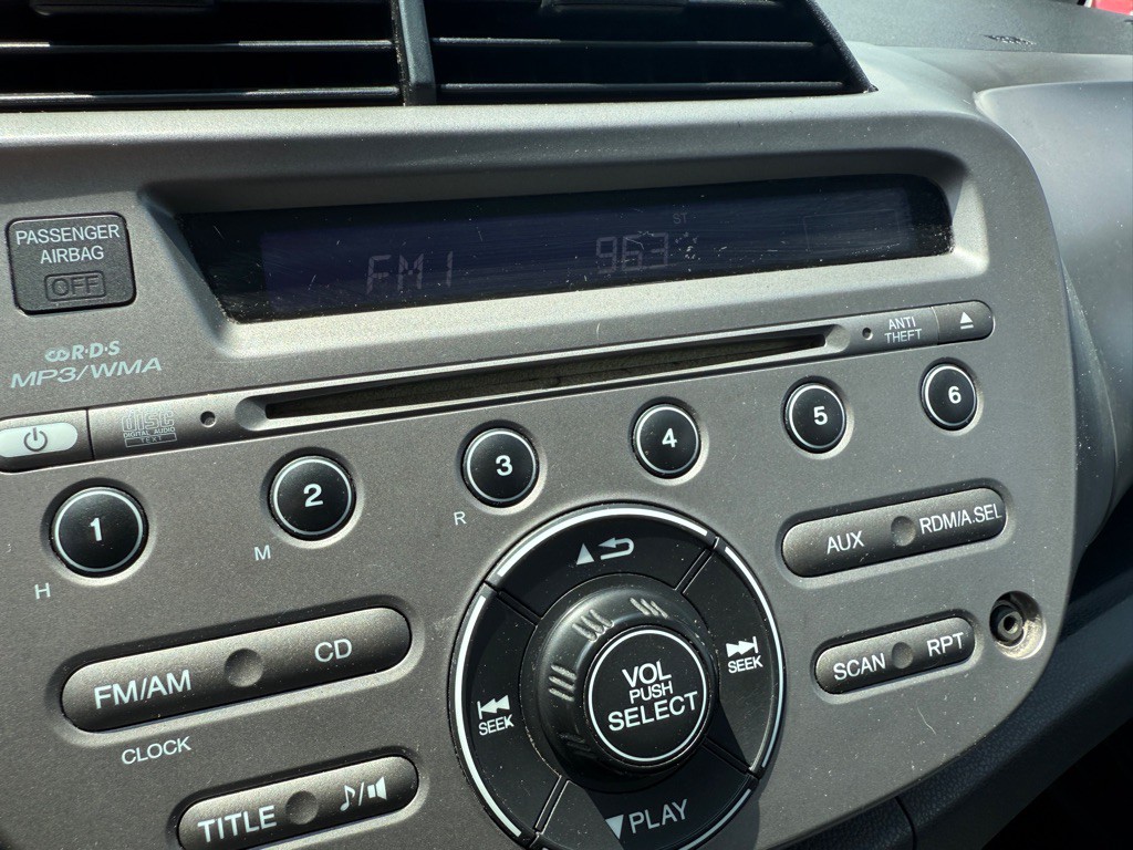 2010 Honda Fit Image 13