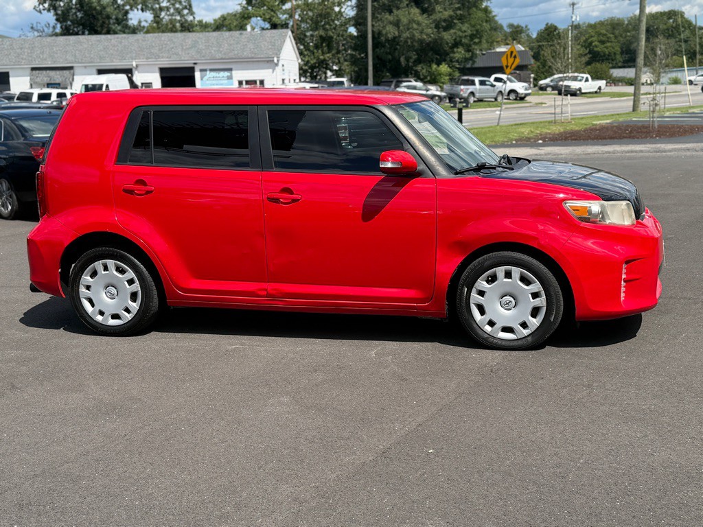 2014 Scion xB Image 4