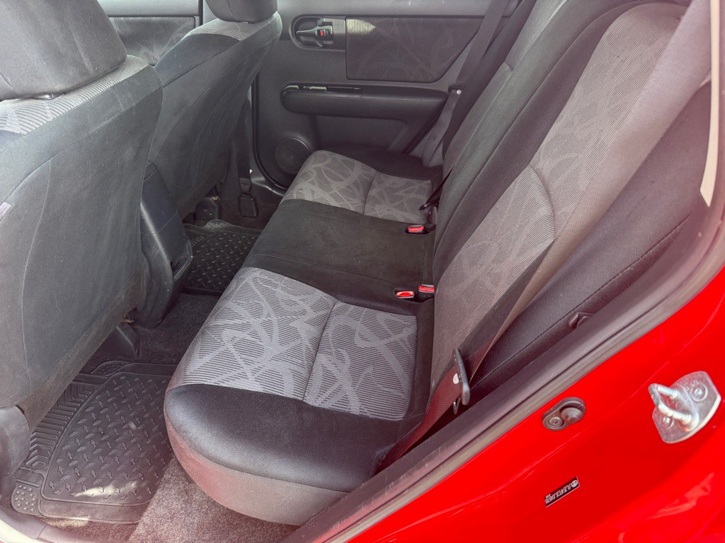 2014 Scion xB Image 9