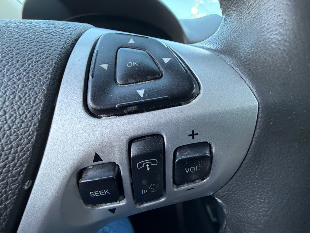 2011 Ford Edge Image 20