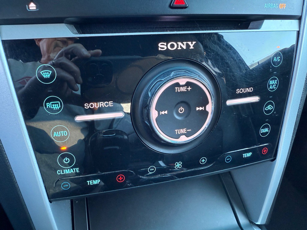 2015 Ford Explorer Image 15