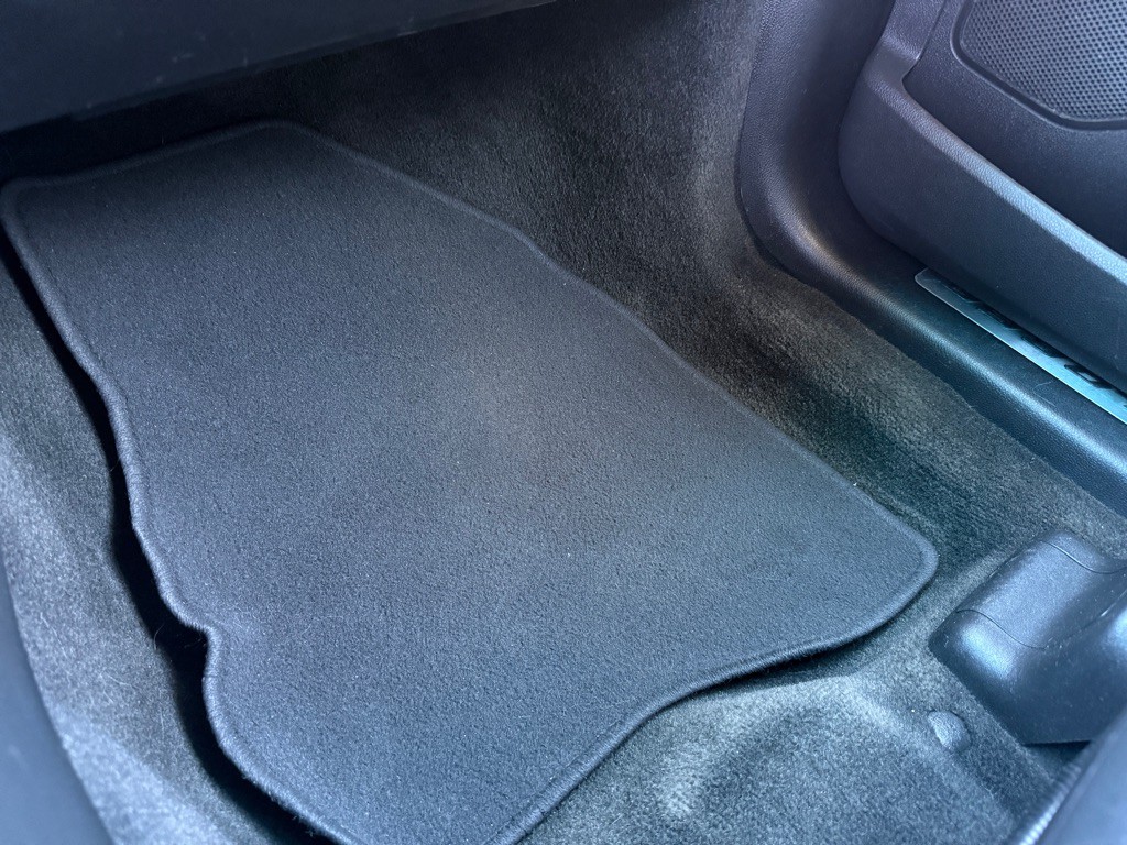 2015 Ford Explorer Image 18