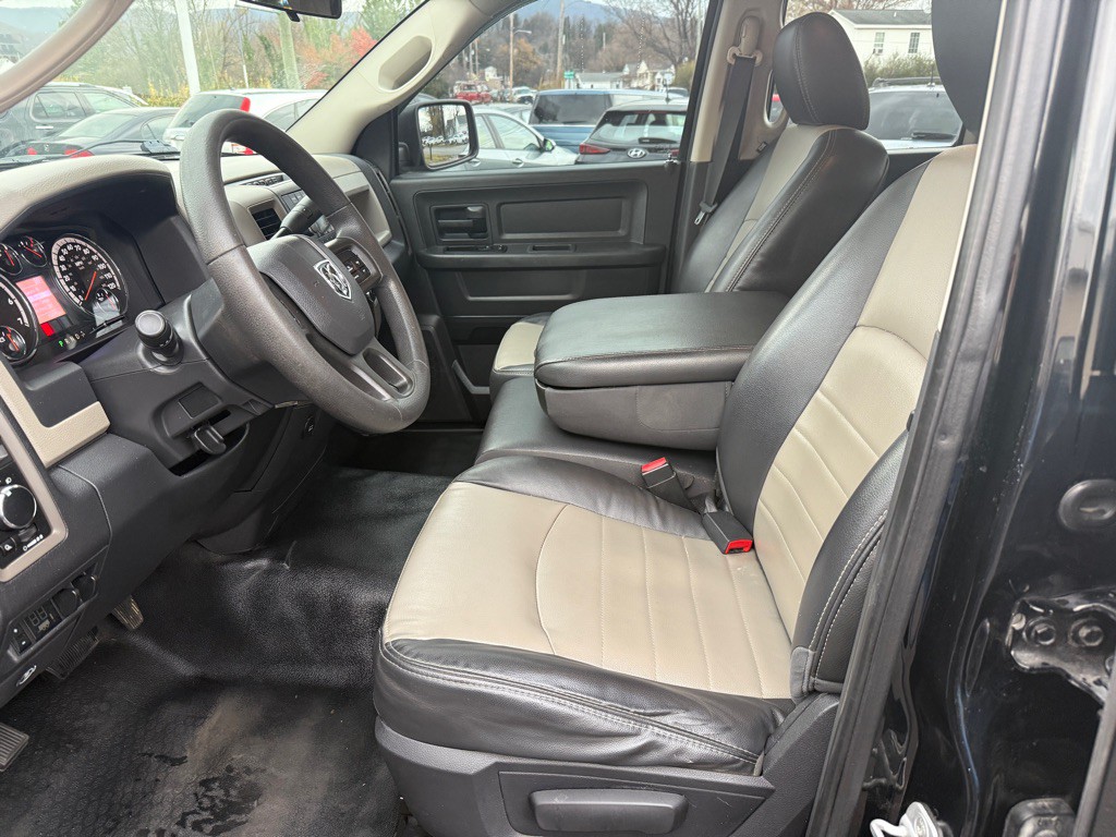 2012 Dodge Ram 1500 Image 11