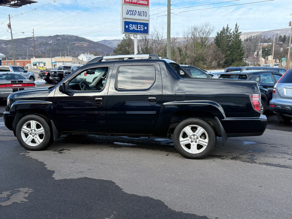2012 Honda Ridgeline Image 2