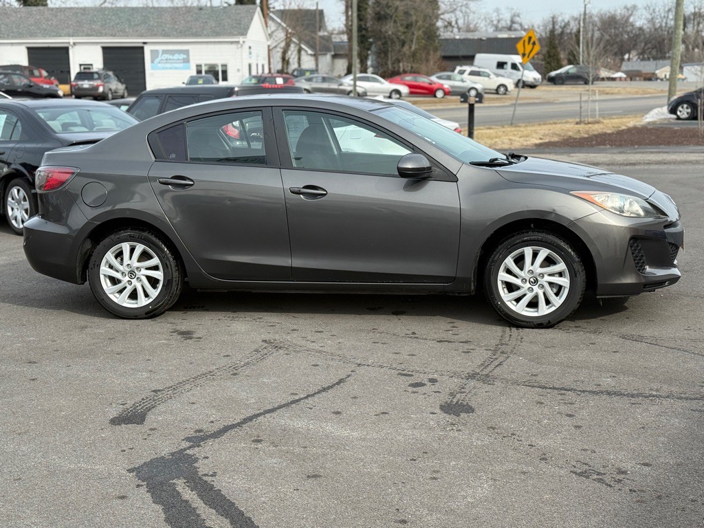 2013 Mazda Mazda3 Image 4