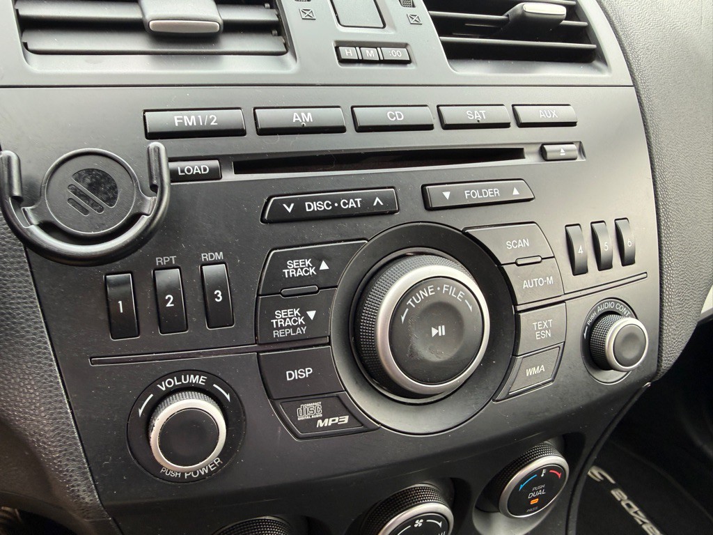 2013 Mazda Mazda3 Image 14