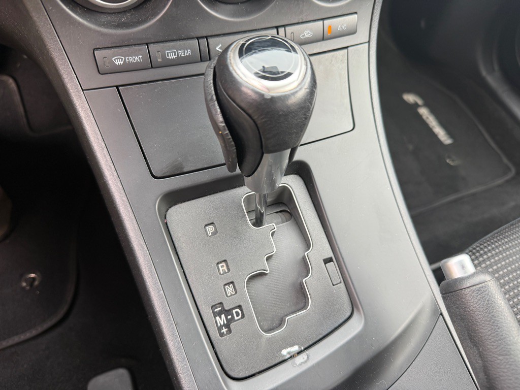 2013 Mazda Mazda3 Image 16