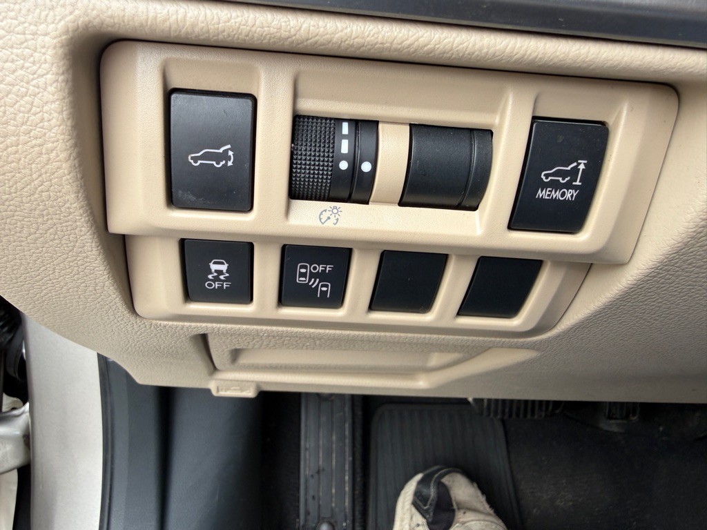 2015 Subaru Outback Image 21