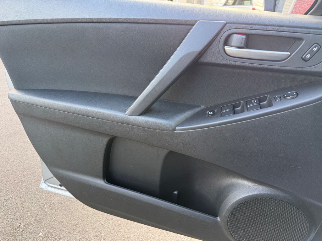 2013 Mazda Mazda3 Image 22