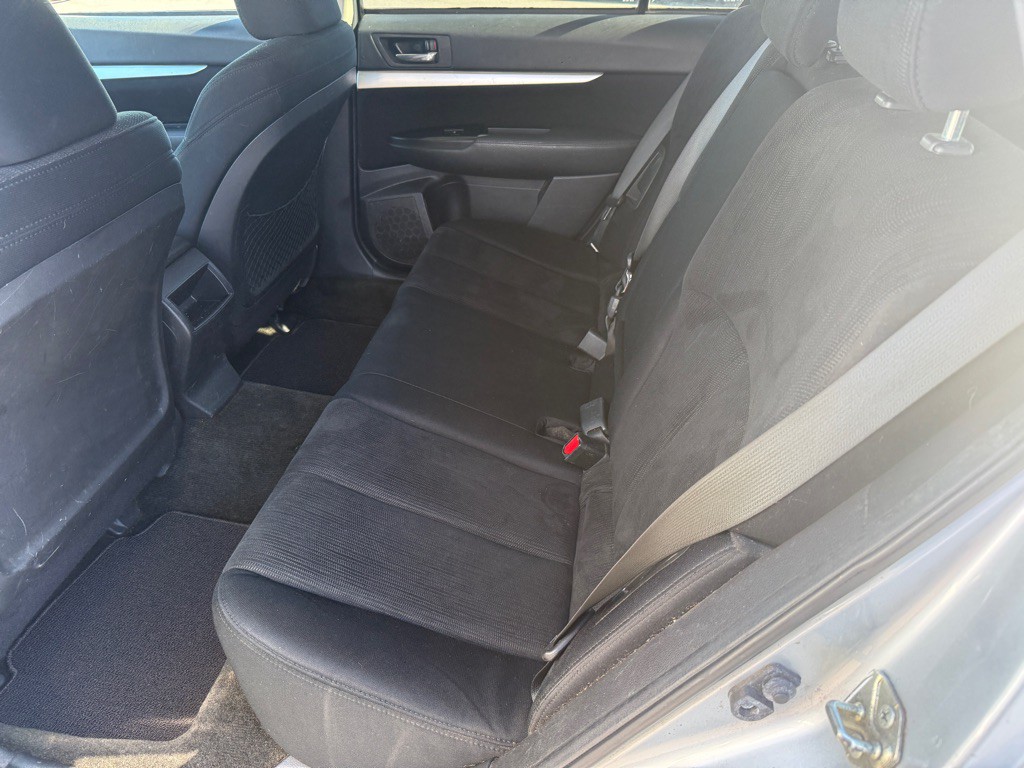 2013 Subaru Outback Image 9