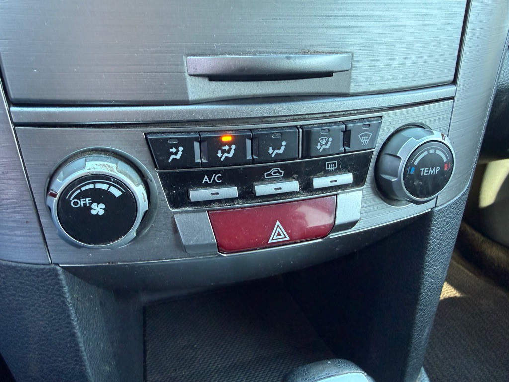 2013 Subaru Outback Image 14