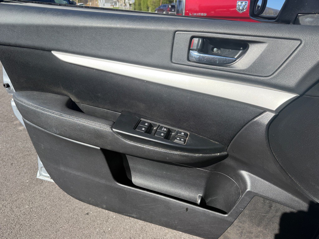 2013 Subaru Outback Image 20