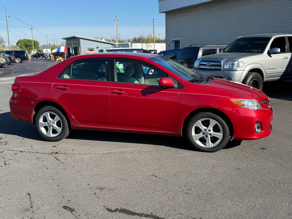 2013 Toyota Corolla Image 4