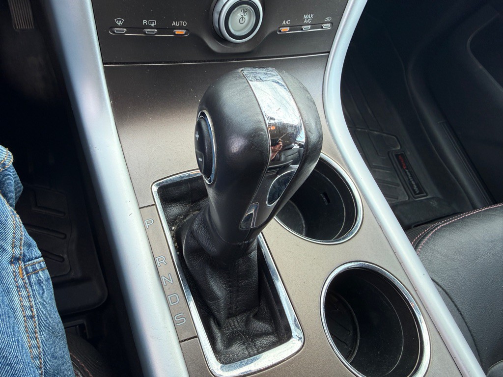 2013 Ford Edge Image 16