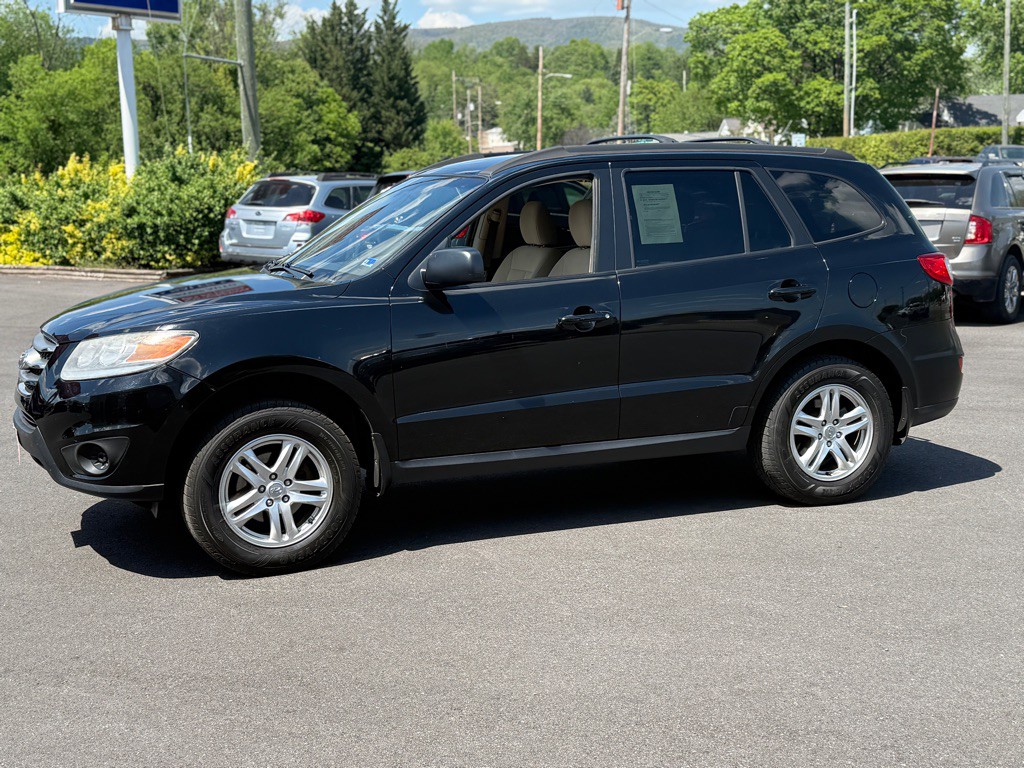 2012 Hyundai Santa Fe Image 2