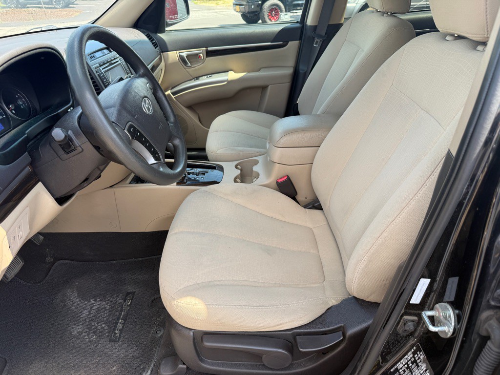 2012 Hyundai Santa Fe Image 9