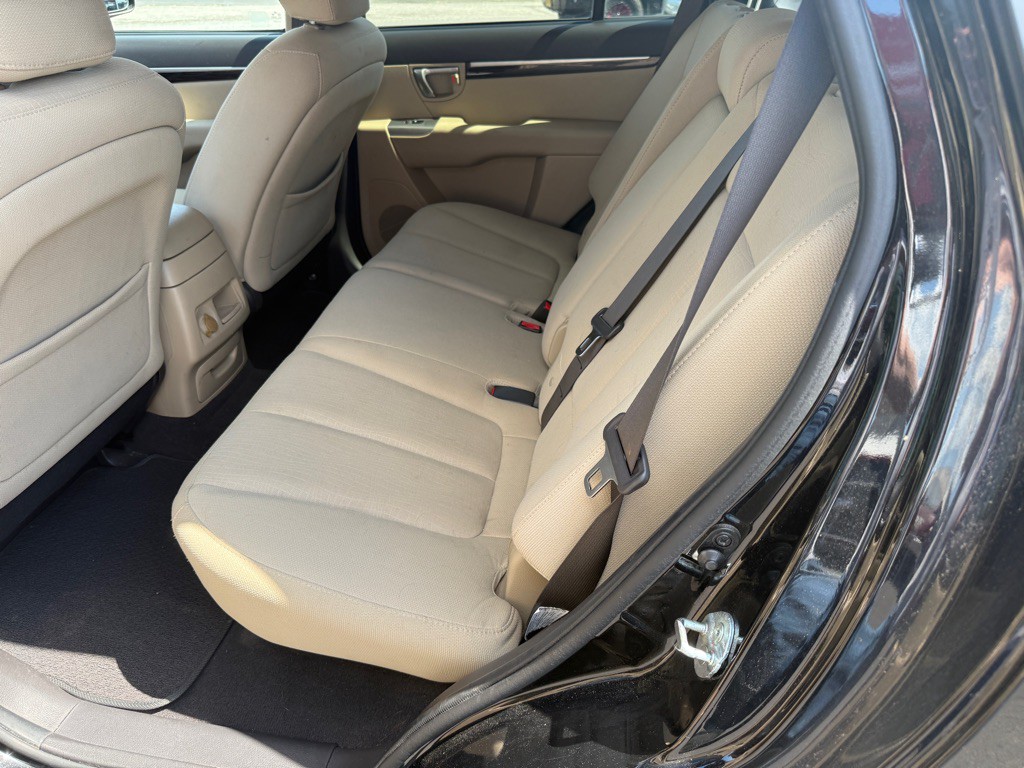 2012 Hyundai Santa Fe Image 10