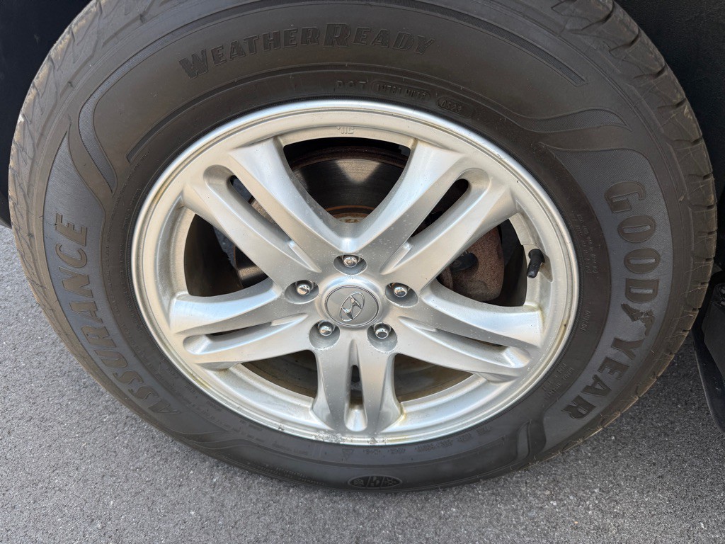 2012 Hyundai Santa Fe Image 20