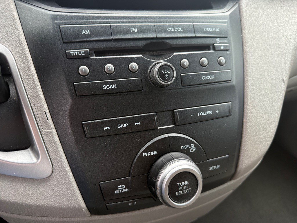 2012 Honda Odyssey Image 17