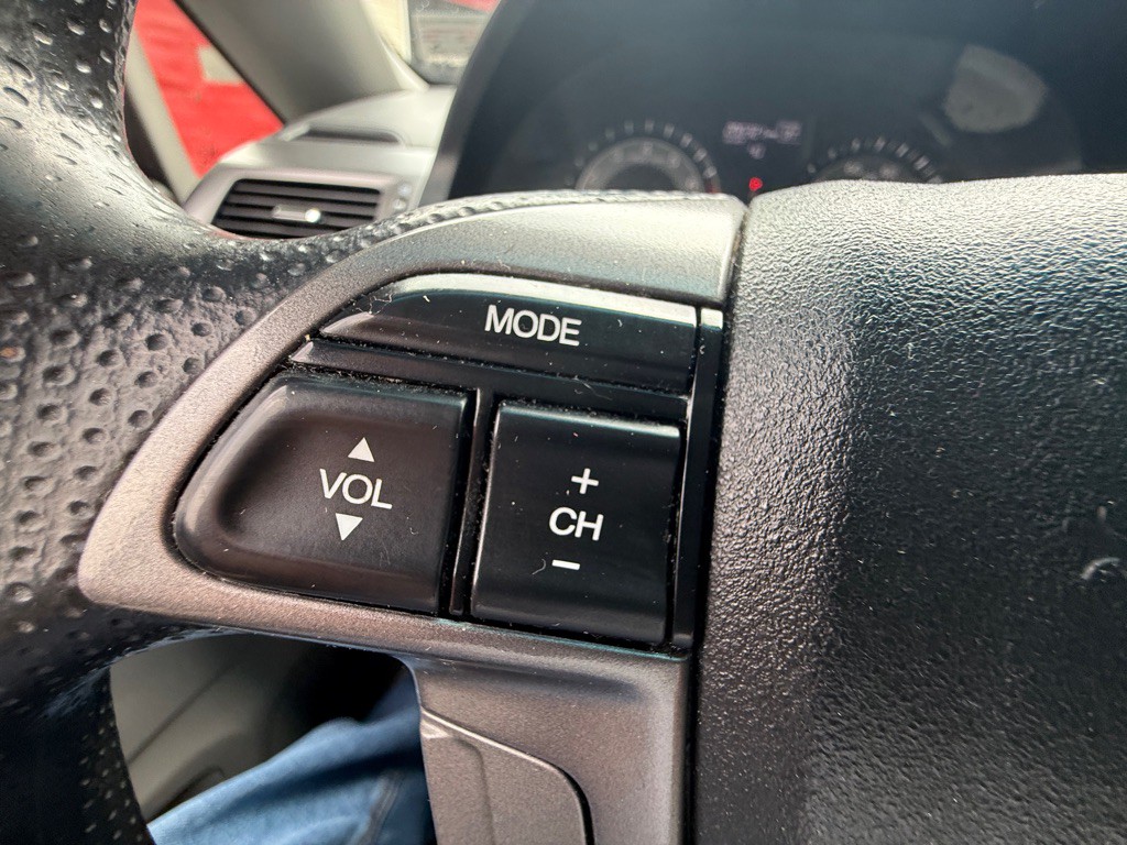 2012 Honda Odyssey Image 21