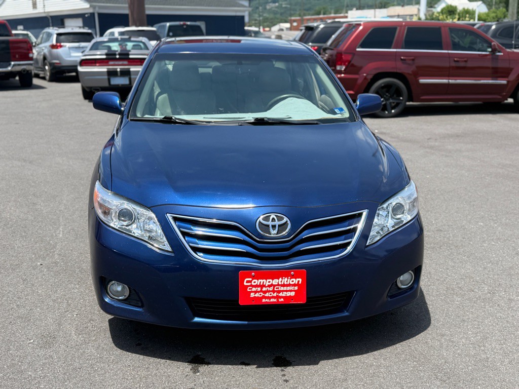 2011 Toyota Camry Image 5